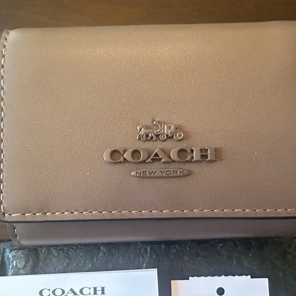 Coach Dark Stone Micro Wallet NWT Tonal Hardware - Picture 4 of 10